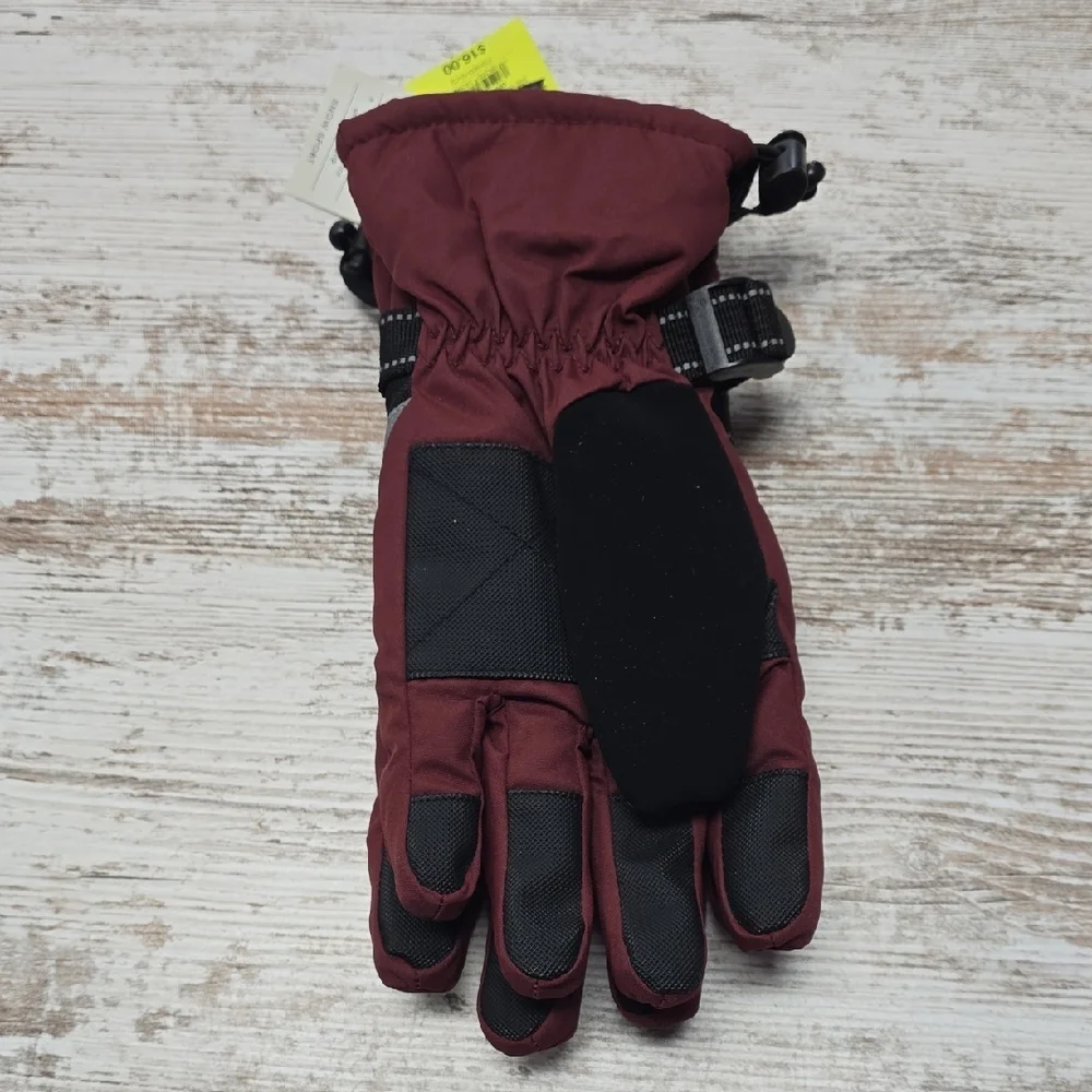 All in Motion Maroon Gloves with Reflective Detail